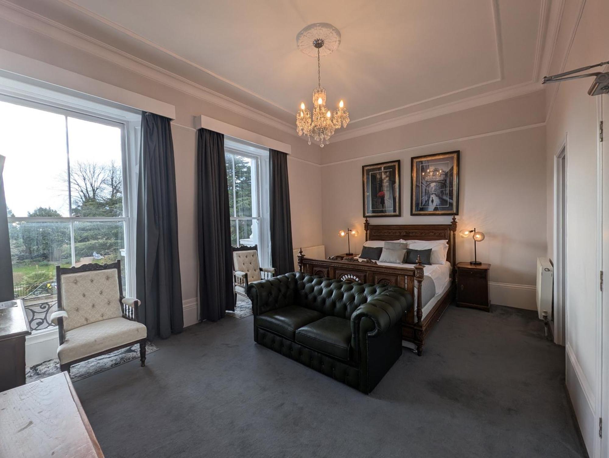 Anglesey Hotel Госпорт Экстерьер фото